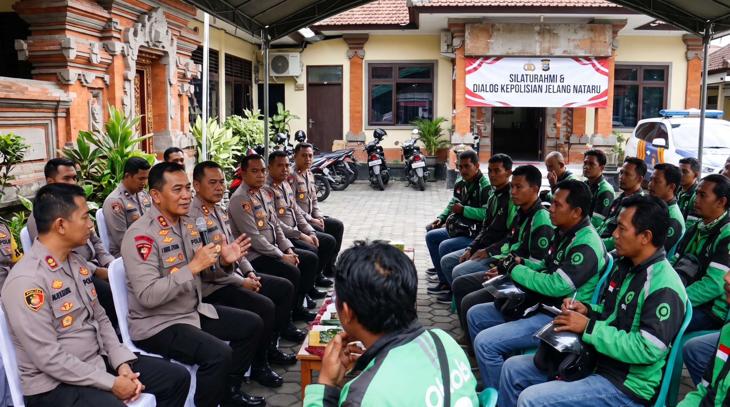 Wakapolda Bali Temui Pengemudi Ojek Online di Denpasar untuk Tampung Aspirasi Jelang Nataru